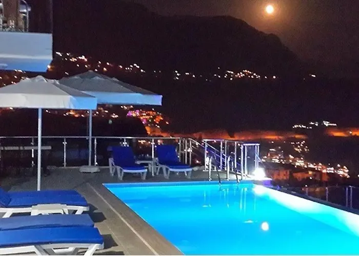 Mehtap / Kalkan Merkez Hotel 3*