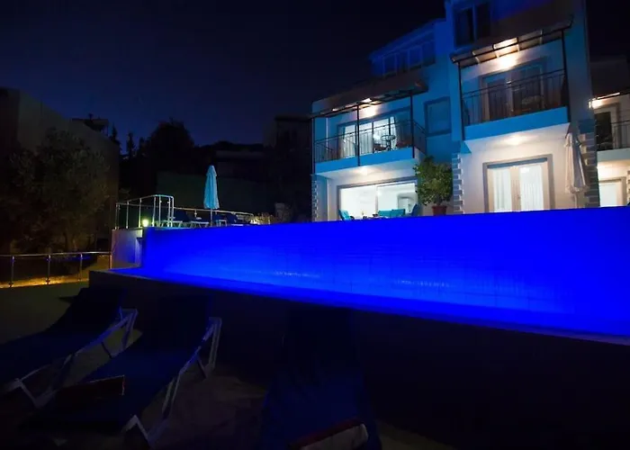 Hotel Mehtap / Kalkan Merkez 3*